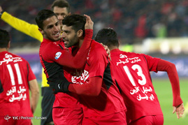 دیدار تیم های فوتبال پرسپولیس و سایپا
