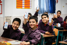 آغاز طرح توزیع شیر مدارس