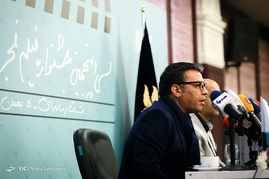 نشست خبری سی و پنجمین جشنواره فیلم فجر
