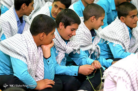 جشن عبادت دانش آموزان در شیراز‎
