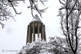 بارش برف در همدان
