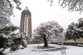 بارش برف در همدان
