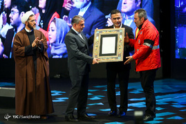 مراسم افتتاحیه سی و پنجمین جشنواره فیلم فجر 