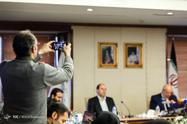 نشست خبری وزیر نیرو
