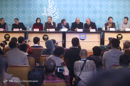 اولین روز از سی و پنجمین جشنواره فیلم فجر
