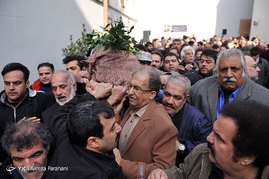 مراسم تشییع پیکر کاظم افرندنیا از خانه سینما
