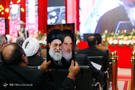 سی و هشتمین سالروز ورود امام خمینی(ره) به فرودگاه مهرآباد
