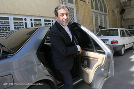 دیدار عراقچی با مراجع تقلید و علما در قم‎