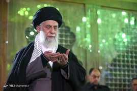 حضور رهبر معظم انقلاب در مرقد مطهر امام راحل و گلزار شهدای بهشت زهرا
