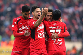 دیدار تیم های فوتبال پرسپولیس و تراکتورسازی
