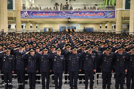 دیدار جمعی از فرماندهان و کارکنان نیروی هوایی ارتش و قرارگاه پدافند هوایی با رهبر معظم انقلاب
