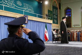 دیدار جمعی از فرماندهان و کارکنان نیروی هوایی ارتش و قرارگاه پدافند هوایی با رهبر معظم انقلاب
