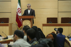 نشست خبری 