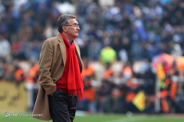 دیدار تیم‌های فوتبال استقلال و پرسپولیس
