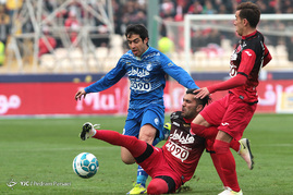دیدار تیم‌های فوتبال استقلال و پرسپولیس