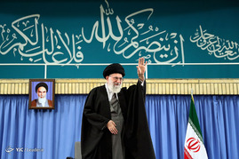 دیدار هزاران نفر از مردم آذربایجان شرقی با رهبر معظم انقلاب