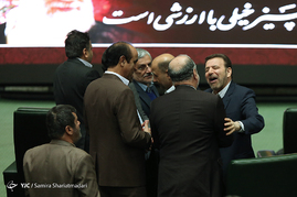 استیضاح وزیر راه و شهرسازی