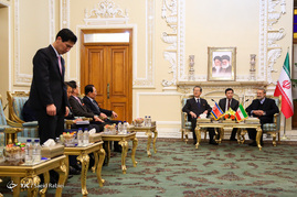 دیدار رئیس مجمع عالی خلق کره شمالی با علی لاریجانی