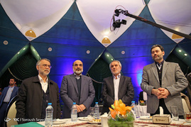 آیین تجلیل از عوامل سریال معمای شاه با حضور رئیس رسانه ملی