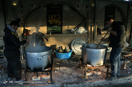 نمایشگاه حدیث غربت در قم‎