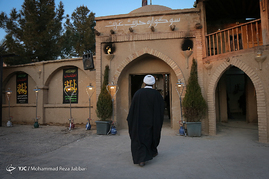 نمایشگاه حدیث غربت در قم‎