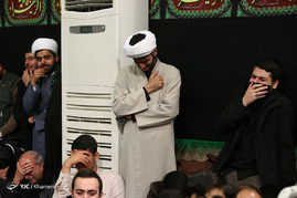 دومین شب عزاداری فاطمیه در حسینیه امام خمینی