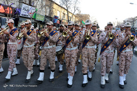تشییع پیکر 10 شهید گمنام در شیراز