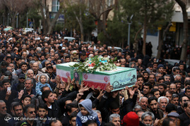 تشییع پیکر 12 شهید دفاع مقدس - اصفهان‎