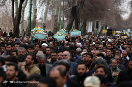 تشییع پیکر 12 شهید دفاع مقدس - اصفهان‎