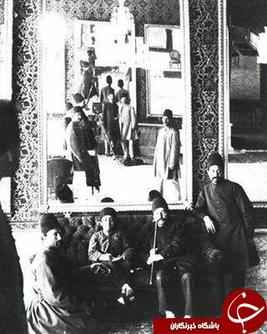 عکس در آینه که امروز هم طرفداران خودش را دارد و در میان قاجاریان هم محبوب بود