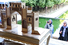 نمایشگاه سراسری صنایع دستی در ارگ کریمخان زند شیراز