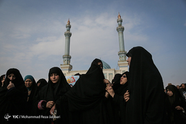 تشییع پیکر 6 شهید مدافع حرم در قم‎