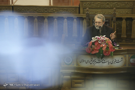 نشست خبری رئیس مجلس شورای اسلامی