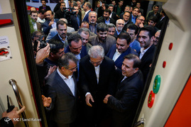 مراسم آغاز بهره برداری از واگن های مسافری ناوگان ریلی کشور