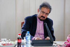 نشست صمیمانه سخنگوی وزارت امور خارجه با اصحاب رسانه