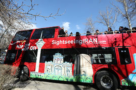 رونمایی از اتوبوس گردشگری
