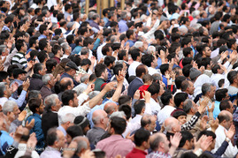 لحظه تحویل سال ۱۳۹۶در حرم امام رضا(ع)