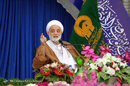 لحظه تحویل سال ۱۳۹۶در حرم امام رضا(ع)