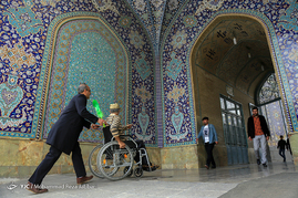 لحظه تحویل سال ۱۳۹۶در حرم حضرت فاطمه معصومه(س)