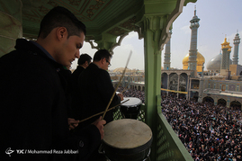 لحظه تحویل سال ۱۳۹۶در حرم حضرت فاطمه معصومه(س)