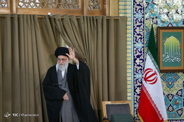 حضور و سخنرانی رهبر معظم انقلاب در اجتماع زائران و مجاوران حرم رضوی
