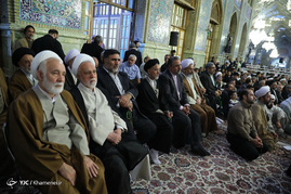 حضور و سخنرانی رهبر معظم انقلاب در اجتماع زائران و مجاوران حرم رضوی