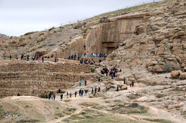 بازدید مسافران نوروزی از تخت جمشید _ شیراز‎