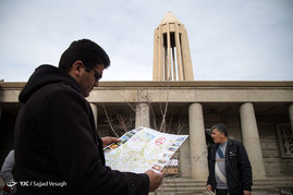 اتوبوس گردشگری و مسافران نوروزی‎ - همدان