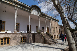 دولتخانه صفوی
