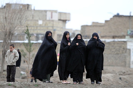 عملیات جستجو برای یافتن کودک گمشده در سیلاب - مشهد