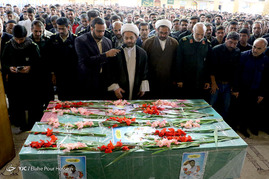 مراسم وداع و تشییع پیکر شهدای مدافع حرم - شیراز‎
