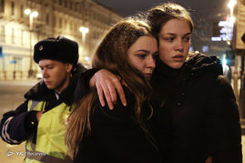 مراسم یادبود قربانیان انفجار مرگبار سن پترزبورگ