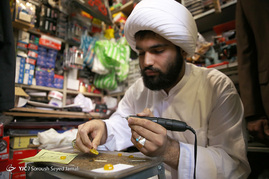 حکاکی شرف الشمس روی عقیق