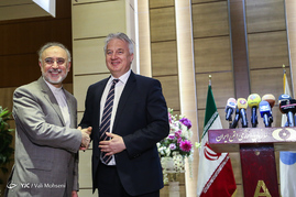 امضا تفاهم‌نامه همکاری‌های هسته‌ای ایران و مجارستان